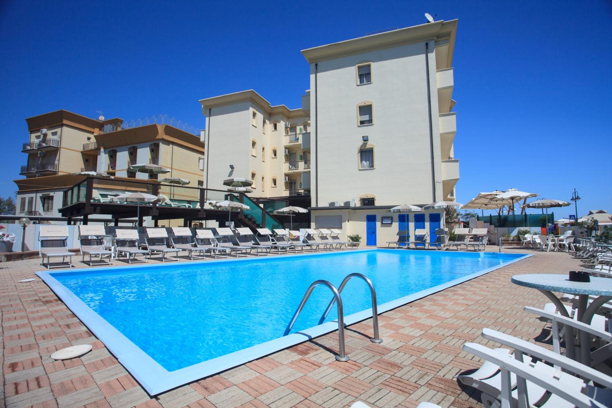 Hotel Garden Cesenatico Luaran gambar