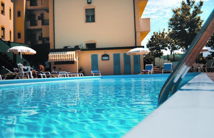 Hotel Garden Cesenatico Luaran gambar